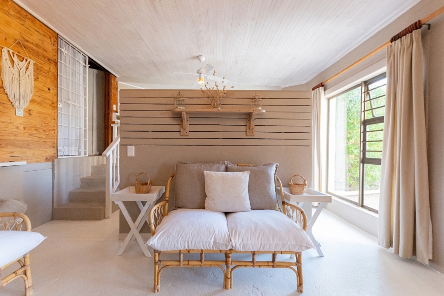 5 Bedroom Property for Sale in Trekoskraal Western Cape